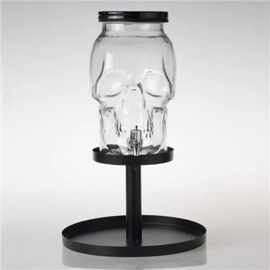 Wasserkrug aus Glas mit Ausguss