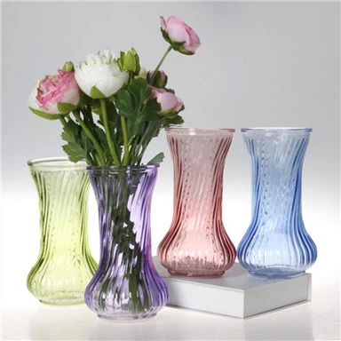 Klassische Blumenvase aus Glas
