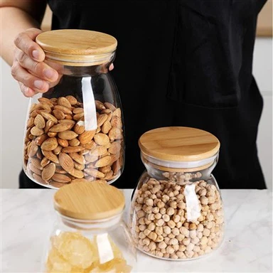 Einmachglas mit Bambusdeckel