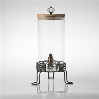 Wasserspender aus Glas mit Ständer