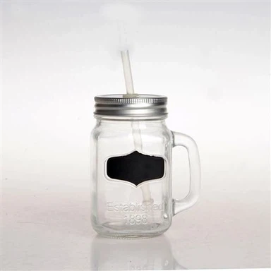 Einmachglas mit Griff, Deckel und Strohhalm